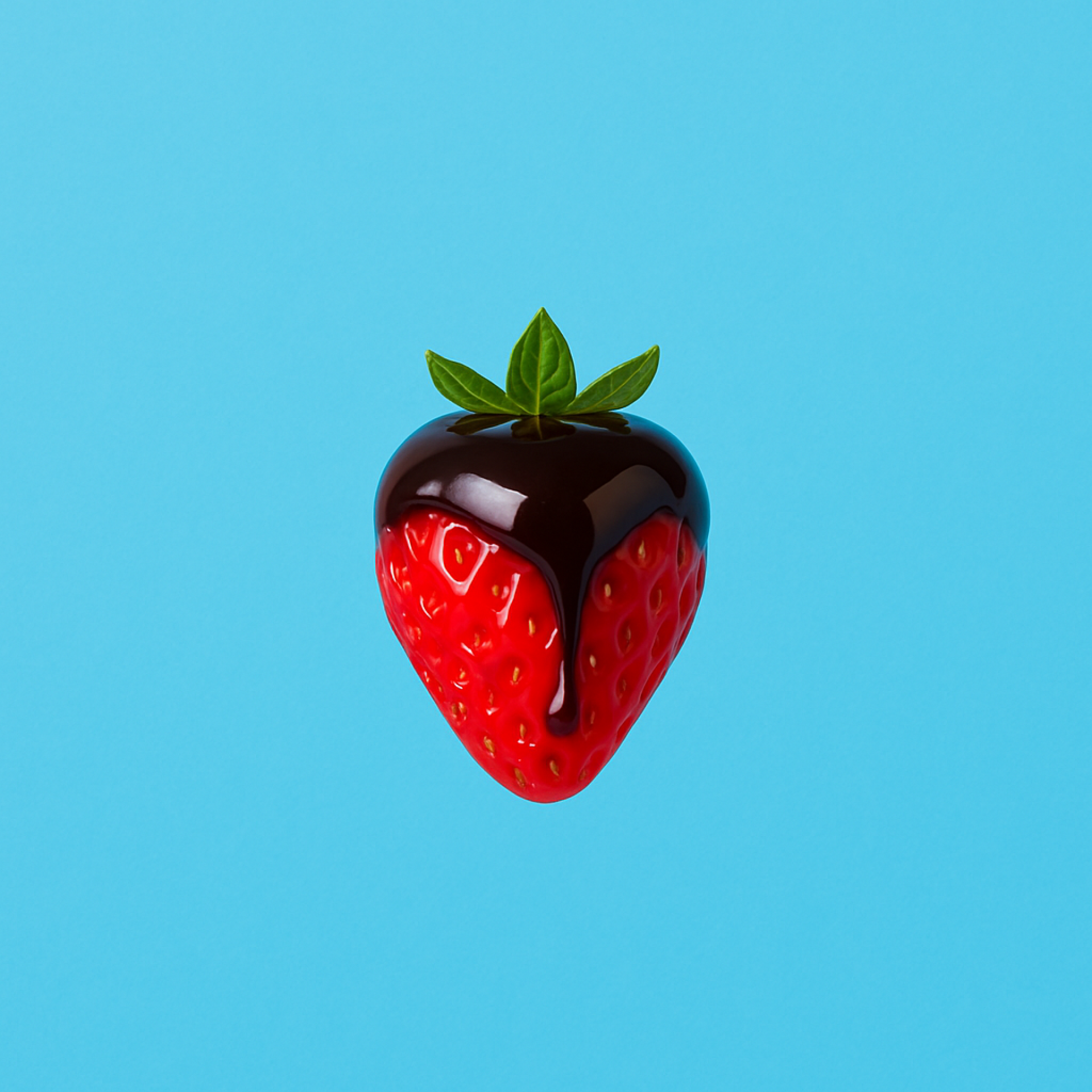 Aardbei met chocoladesaus